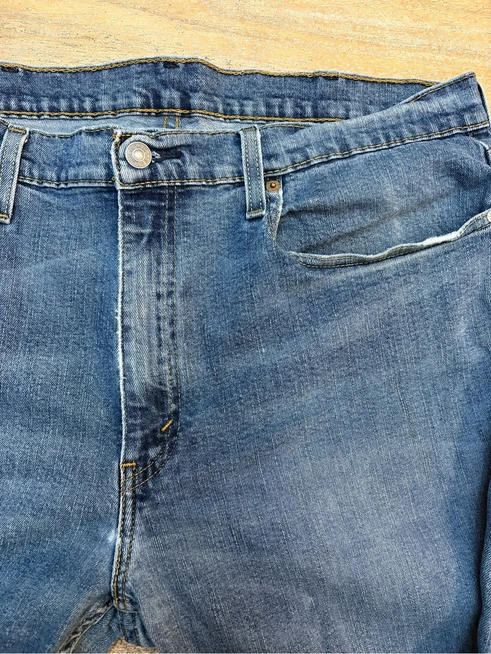 Levi’s Men’s 559 Relaxed Straight Jeans W38 L30 Medium Wash Blue Stretch Denim